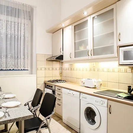 Garden Trees Apartment Budapeszt Zewnętrze zdjęcie
