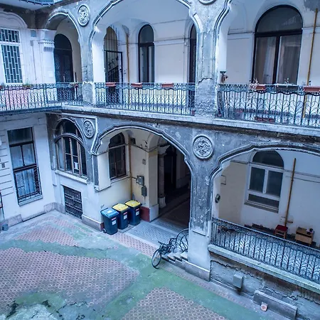 Garden Trees Apartment Budapeszt Zewnętrze zdjęcie